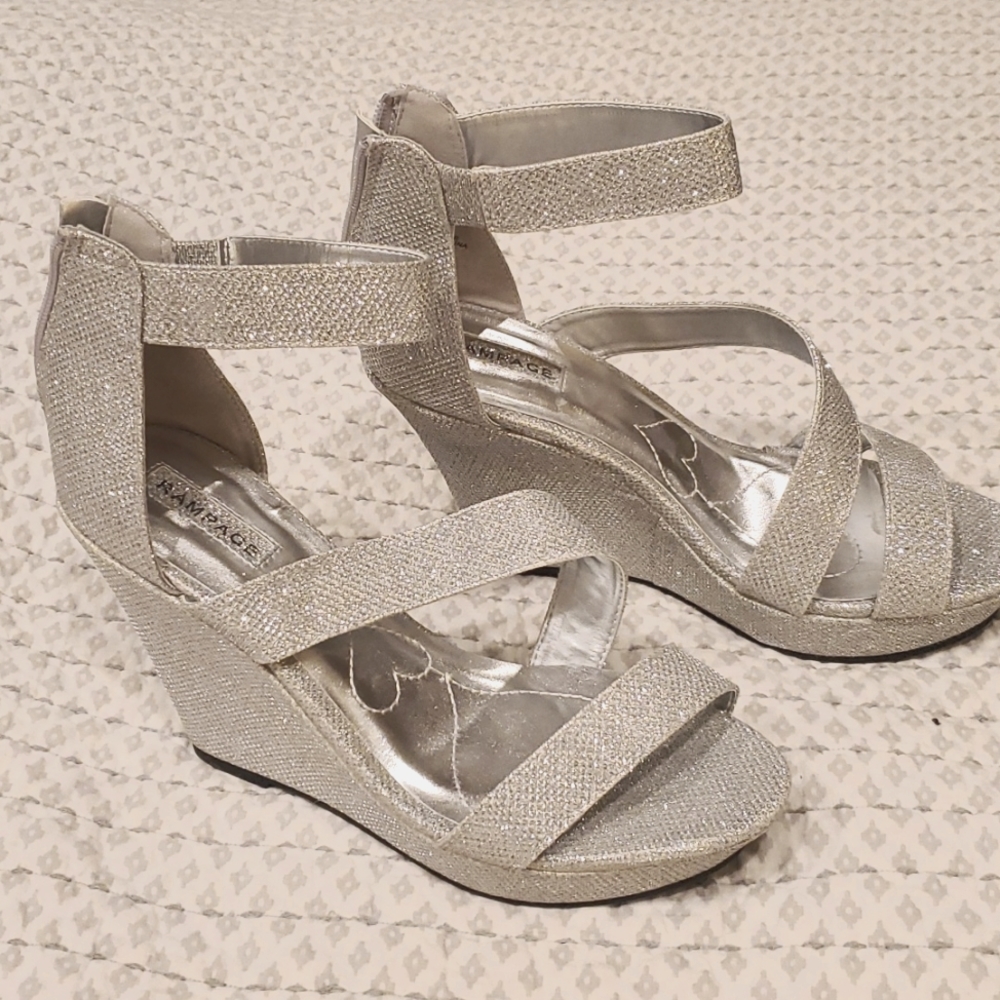 Silver wedges